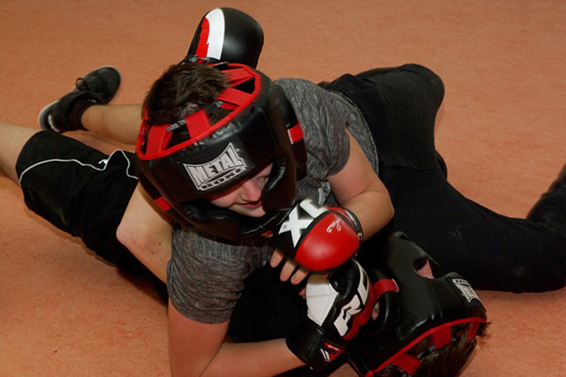 Cours de boxe à la Chapelle Thouarault